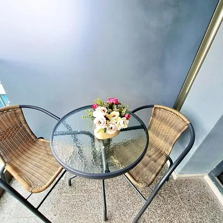 & Studiouri Jolie 艾福雷诺德