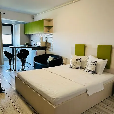 Jolie & Apartment