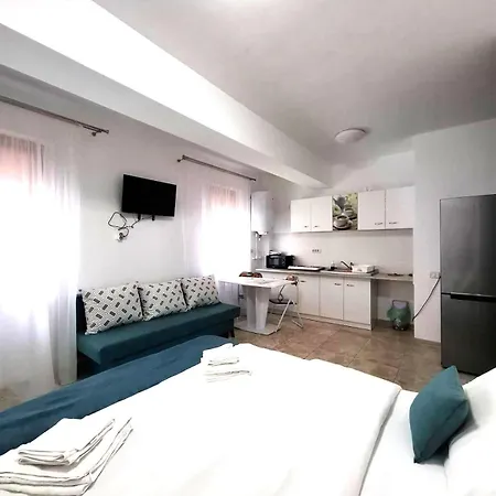 Apartment & Studiouri Jolie *
