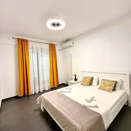 Apartment & Studiouri Jolie